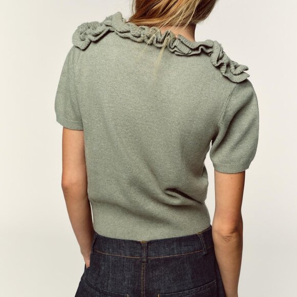 Floral Knit Sweater - Picture 2 of 5